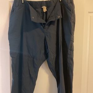 Duluth Trading Co plus size blue cargo capris